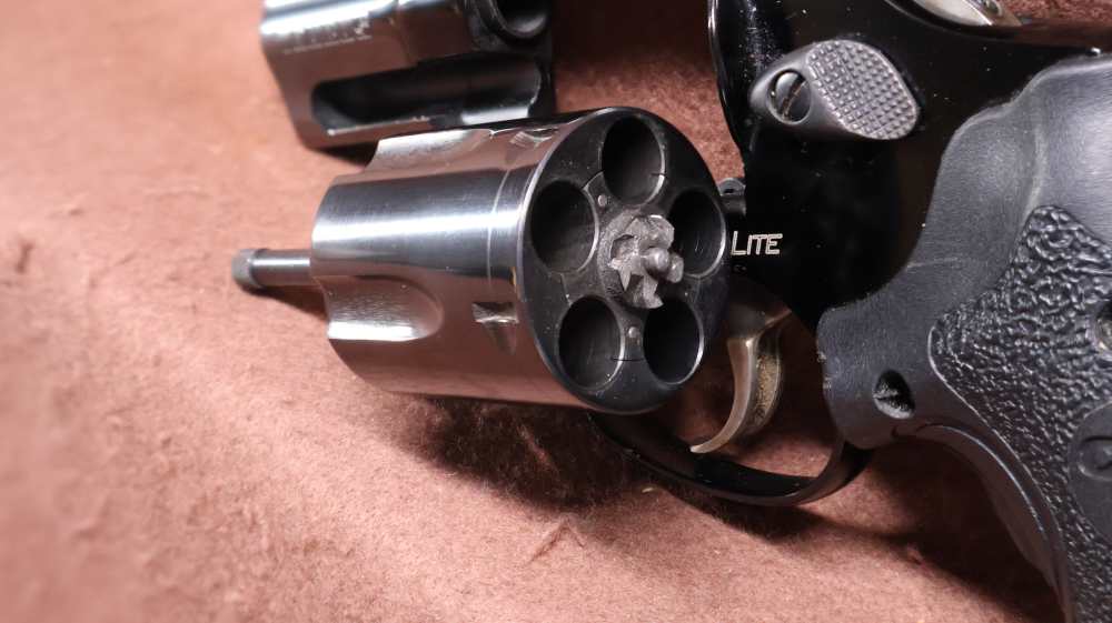 Taurus 85 Ultra-Lite 38 SPL 5 Shot DA/SA 2" BRL VG Bore-img-13