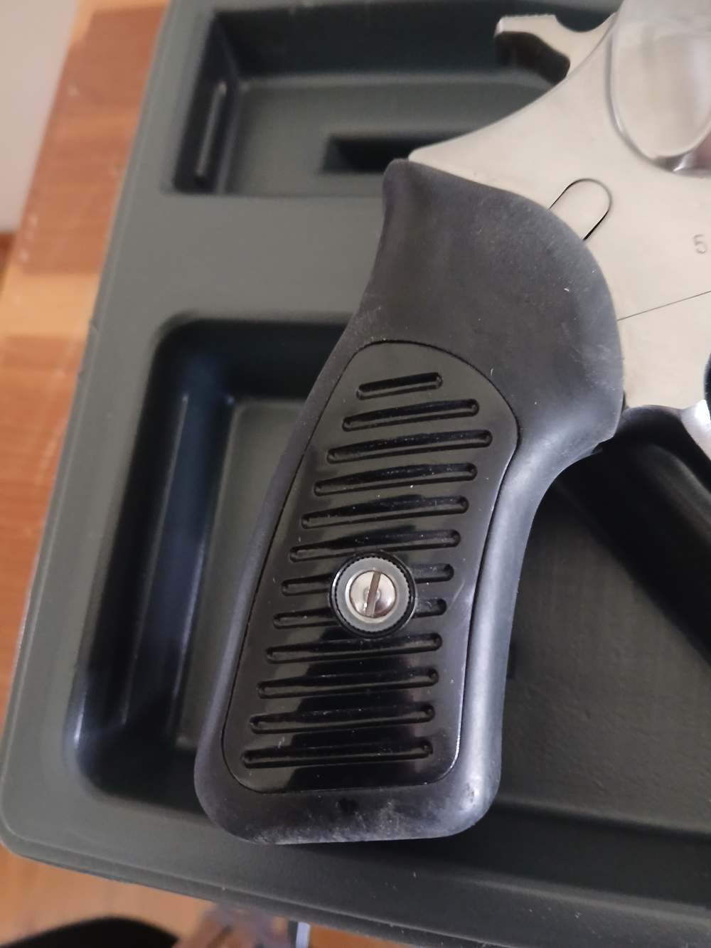 Ruger SP101 .38 special 5 shot. -img-4