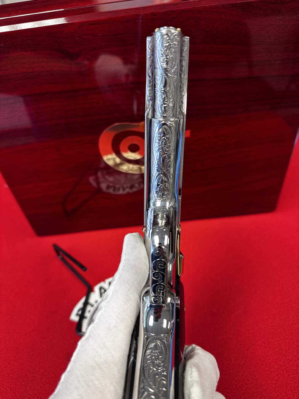Colt 1911  engraved -img-8