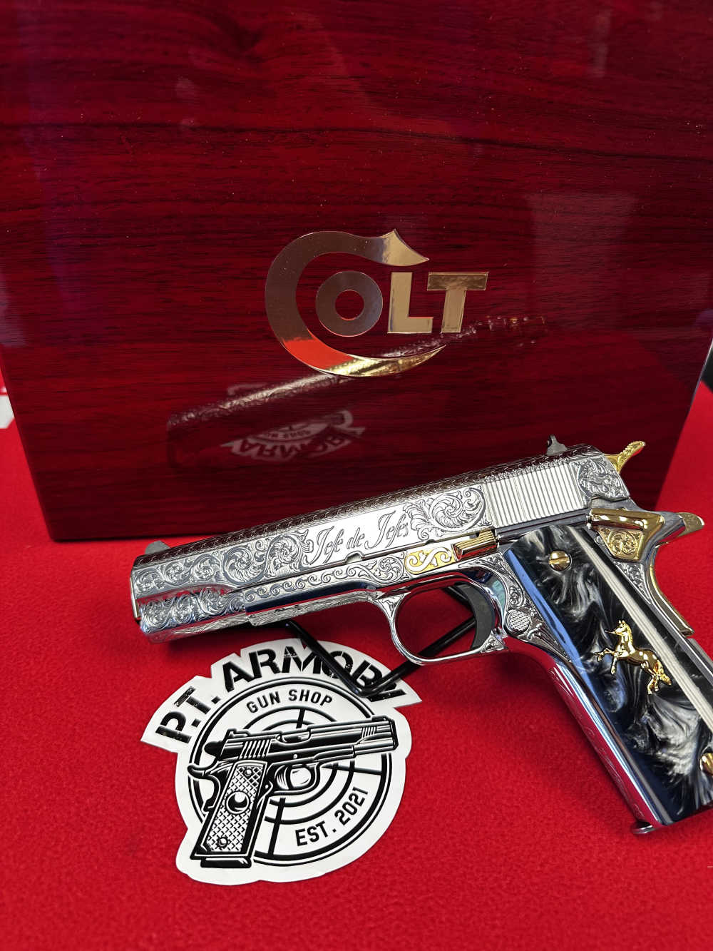Colt 1911  engraved -img-4