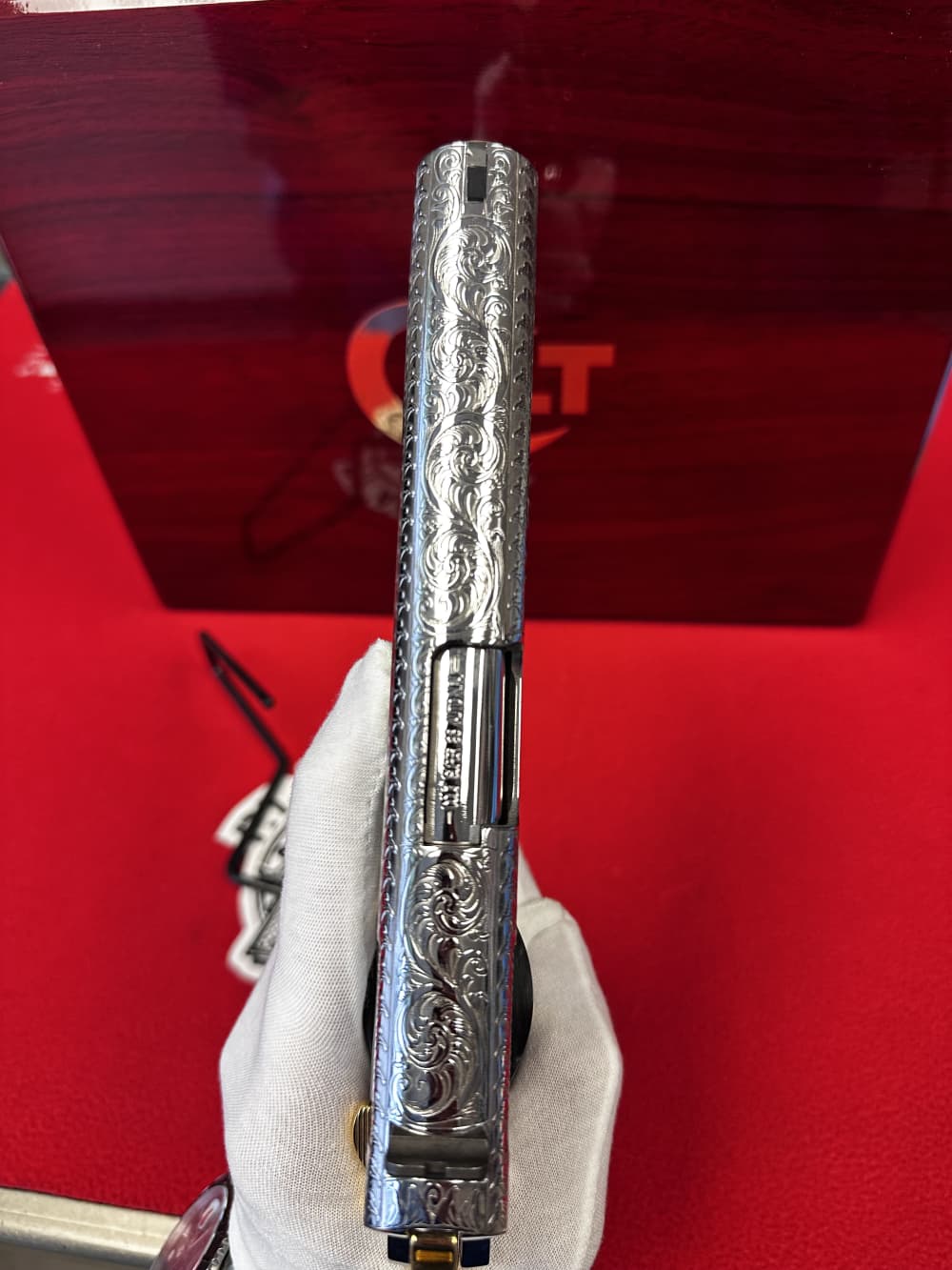 Colt 1911  engraved -img-5