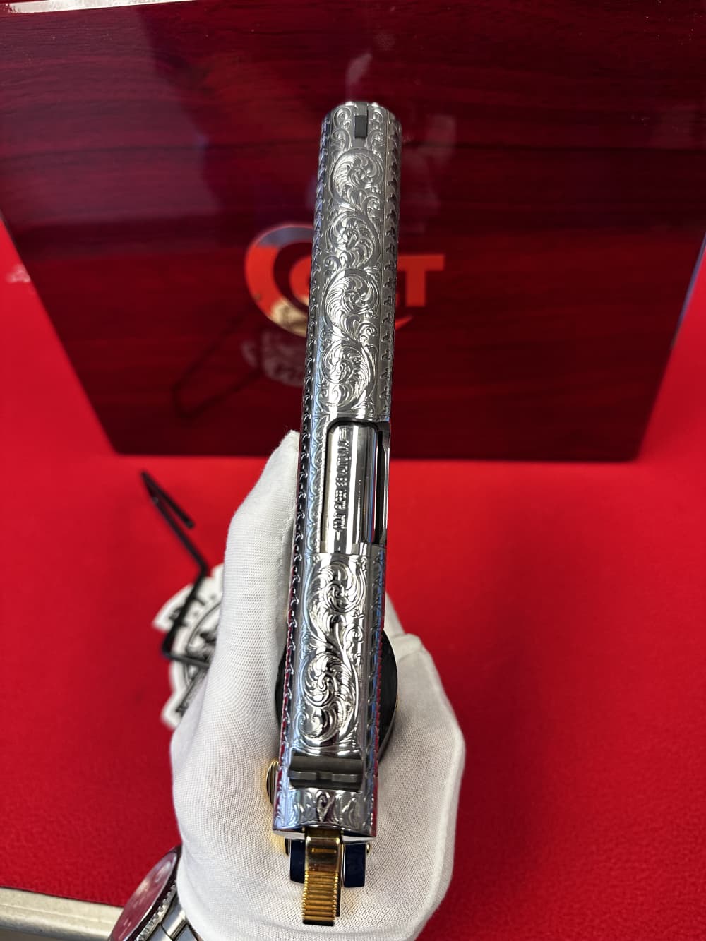 Colt 1911  engraved -img-6
