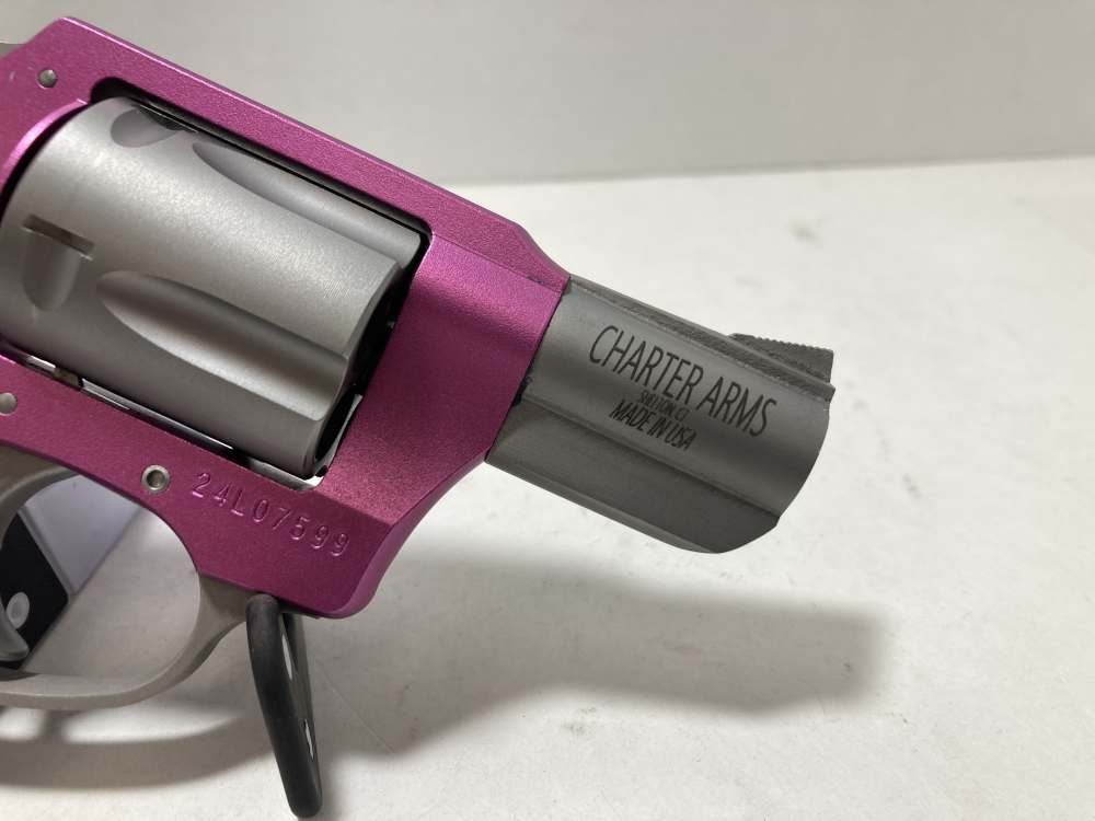 Charter Arms Pink Lady w/box-img-3
