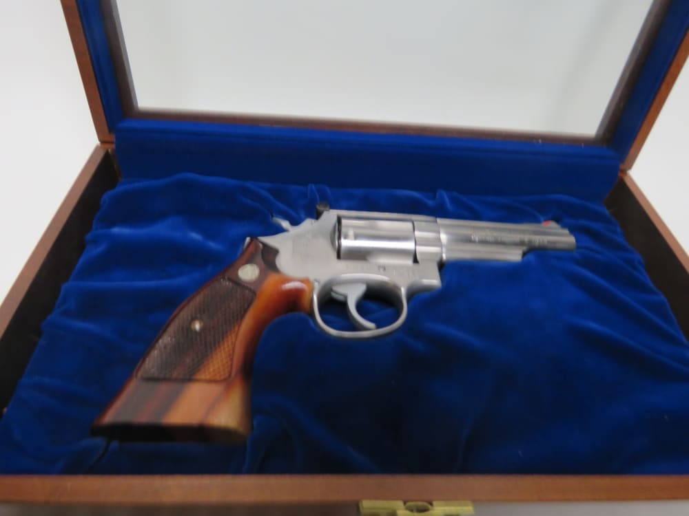 SMITH & WESSON NAVAL INVESTIGATIVE-img-0