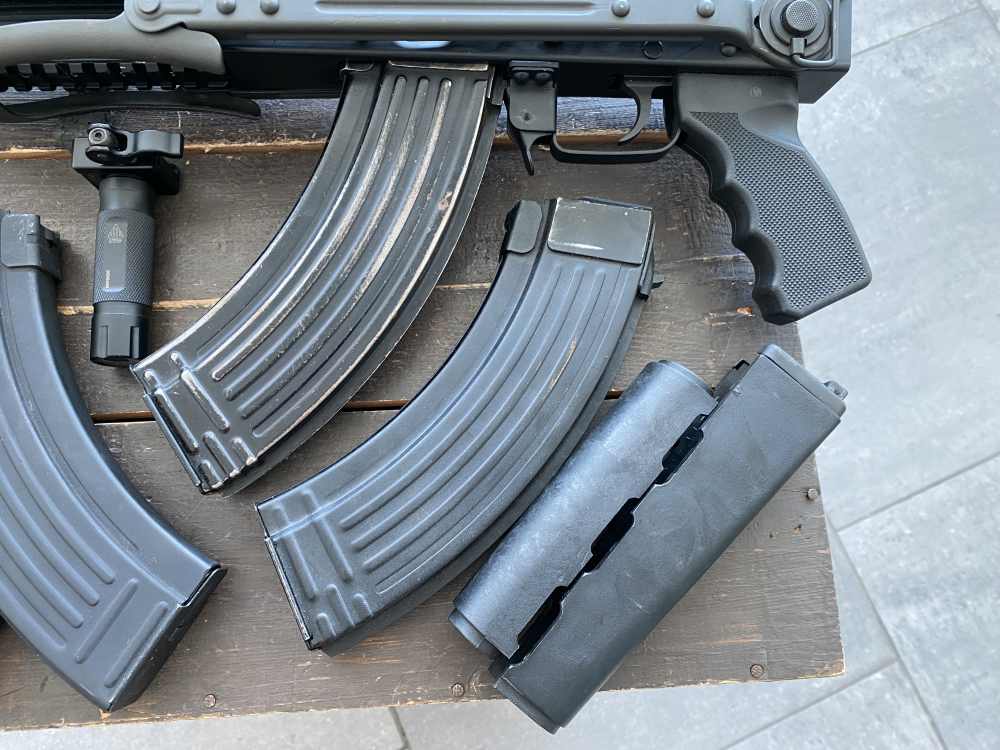 Zastava M70AB2 AK47 Underfolder 4 Mags Penny Auction No Reserve-img-42