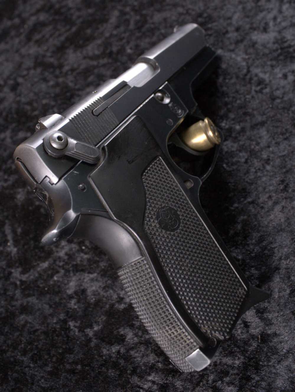PENNY AUCTION!! Very Nice Smith & Wesson 469 in 9mm-img-2
