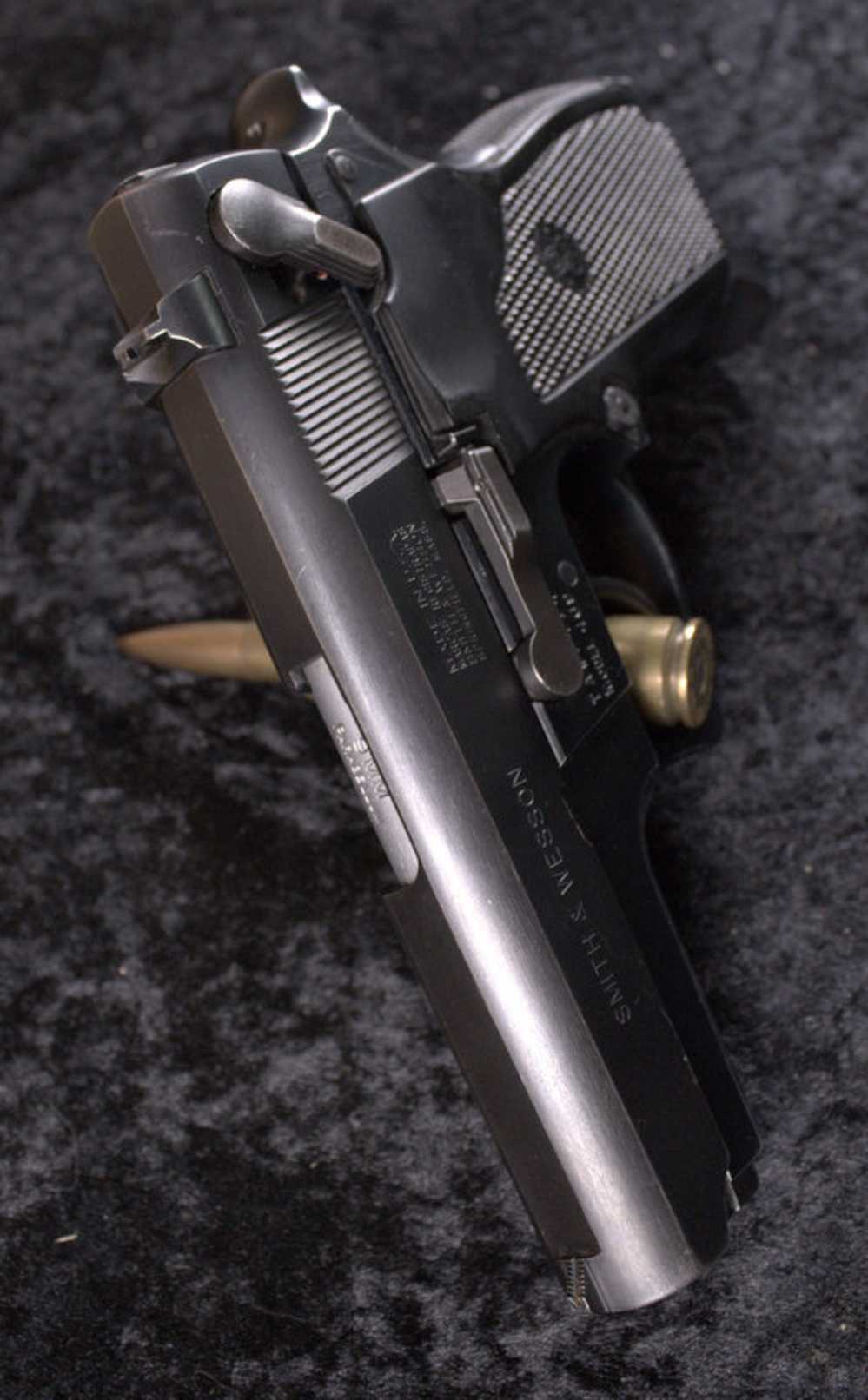 PENNY AUCTION!! Very Nice Smith & Wesson 469 in 9mm-img-5