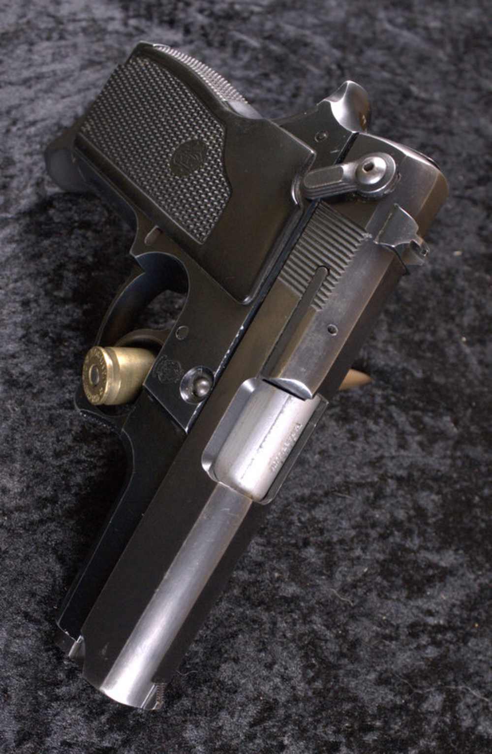 PENNY AUCTION!! Very Nice Smith & Wesson 469 in 9mm-img-1