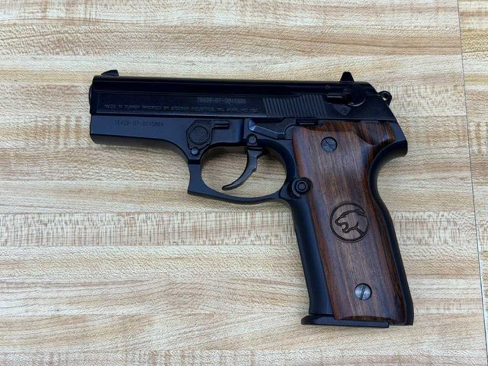 Stoeger Cougar 8000 40S&W 3.6" Brl  LNIB   #18116-img-0