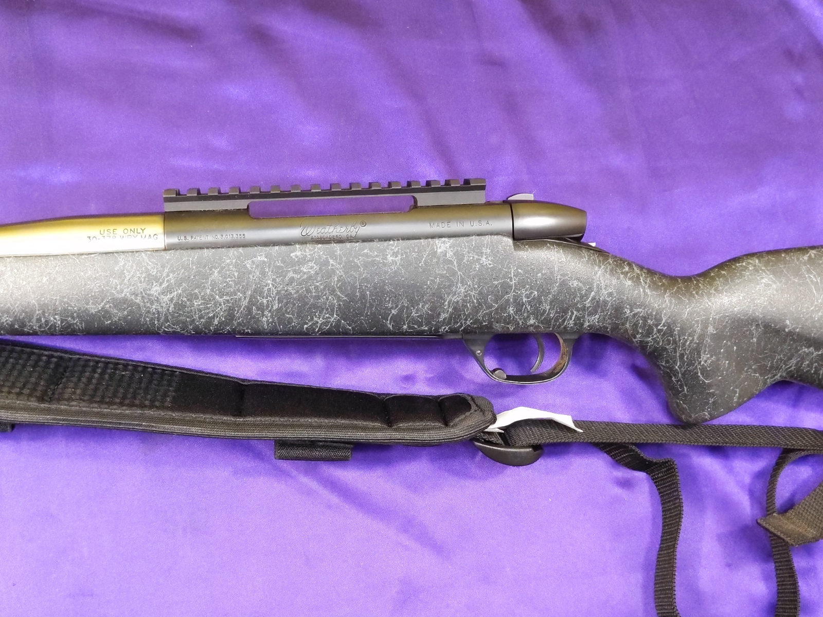 Weatherby Mark V 30-378 Weatherby Magnum Accumark-img-4