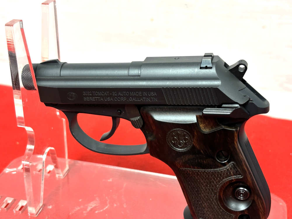 Factory New Beretta 3032 Tomcat Covert 32 Auto Pistol No Reserve!-img-3