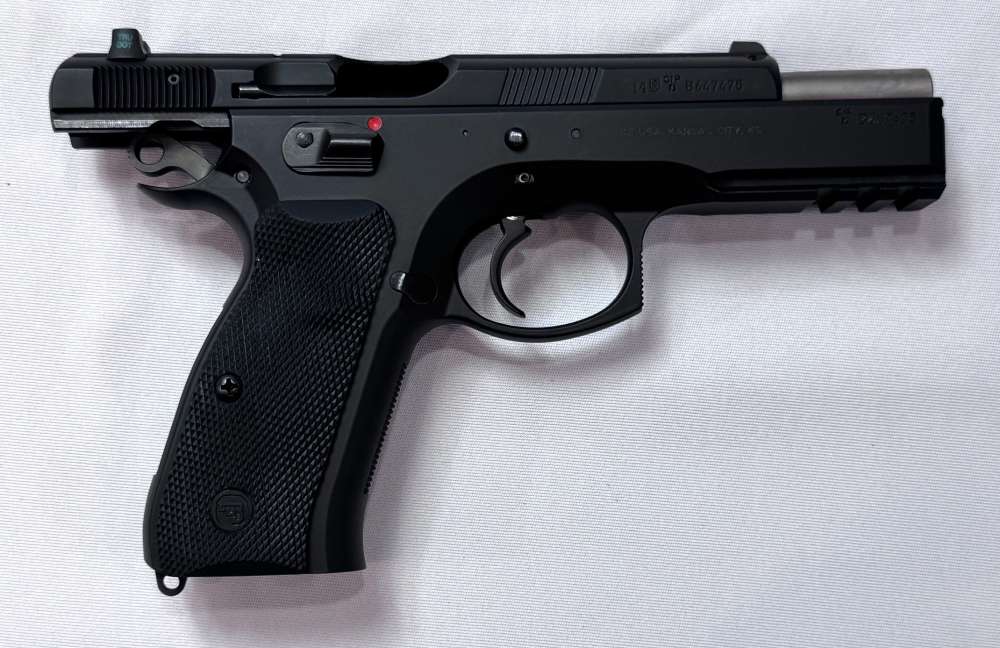 CZ 75 SP-01 Pistol, 9mm, 4.75" Barrel, 4 Magazines, Clean!-img-8