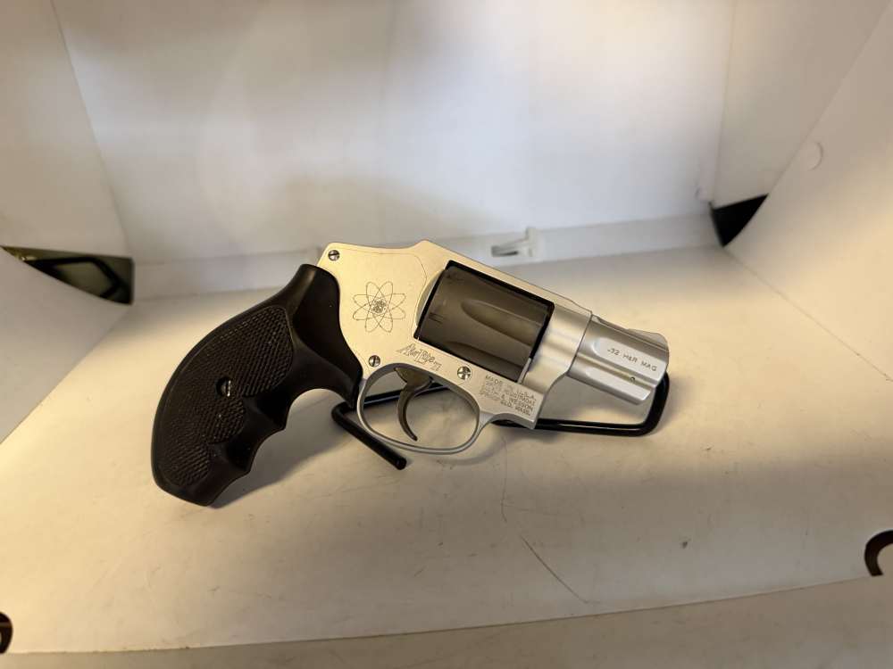Rare! Smith & Wesson 332 Air Lite Titanium .32 H&R Magnum-img-0