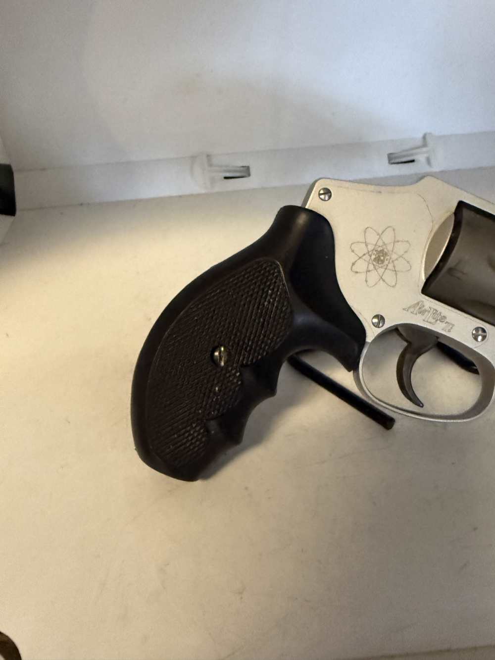 Rare! Smith & Wesson 332 Air Lite Titanium .32 H&R Magnum-img-2