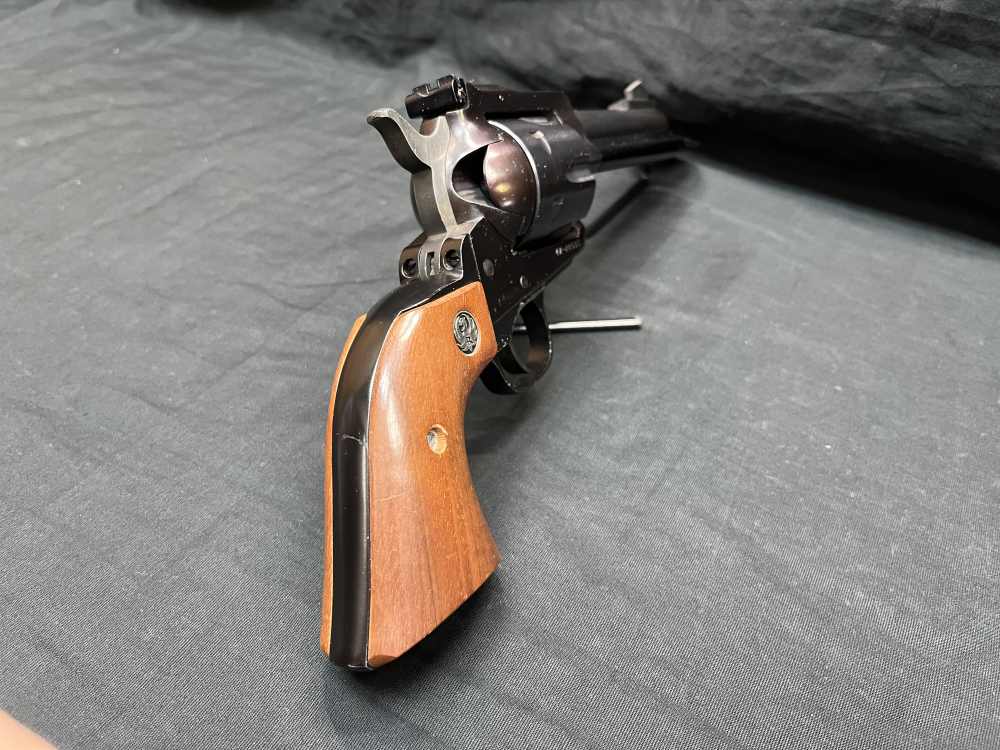 Ruger New Model Blackhawk 41mag 4.75" Cowboy Action Revolver 41 MAG-img-2