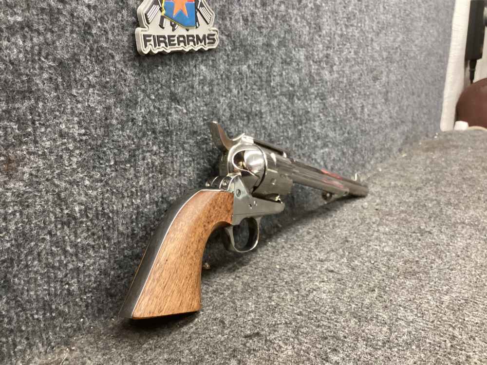 USFA/Uberti SAA .45COLT Revolver Early USFA-img-4