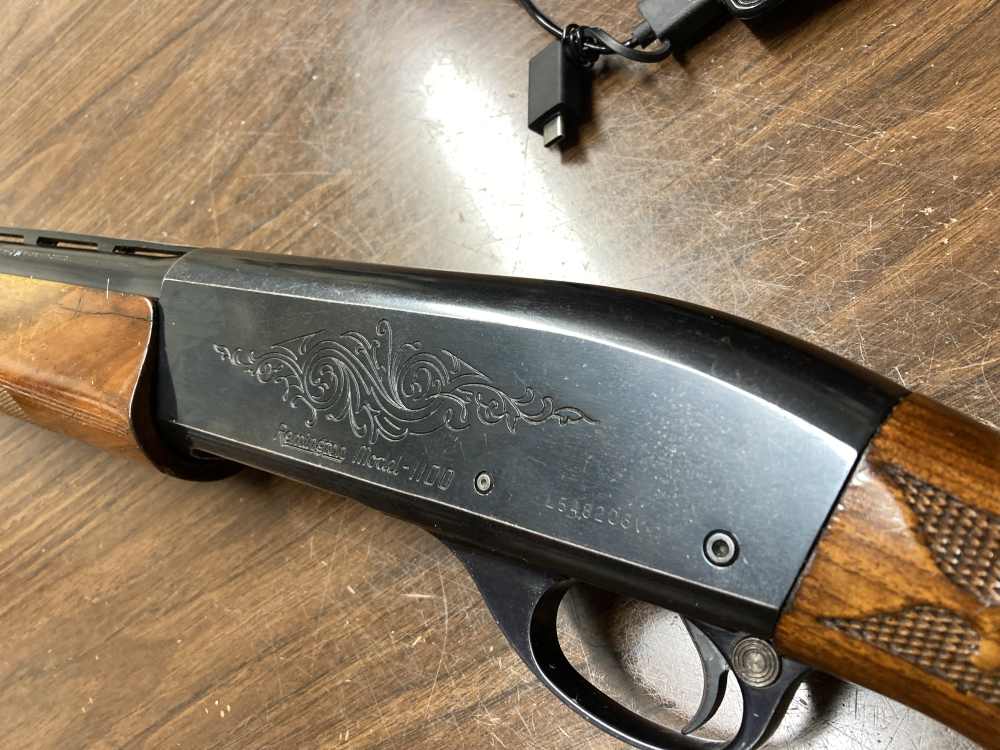 Remington model 1100 12ga. 26" IC-img-17