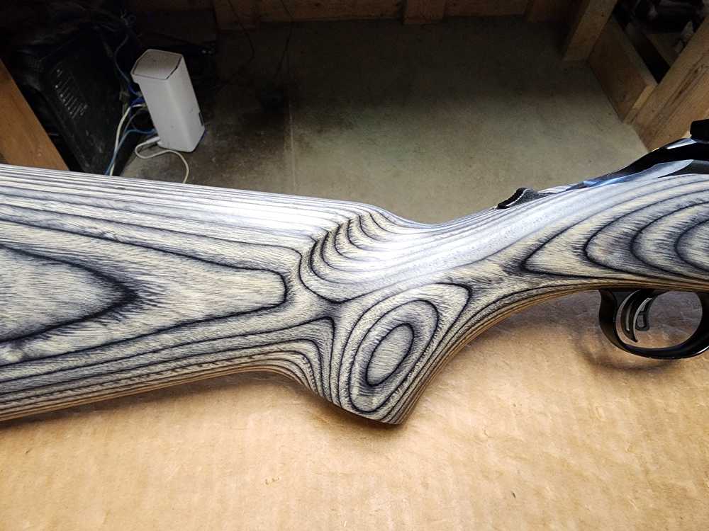 PICS NEW RUGER AMERICAN RIMFIRE RIFLE .17 HMR 18" BULL THREADED LAMINATE 17-img-7