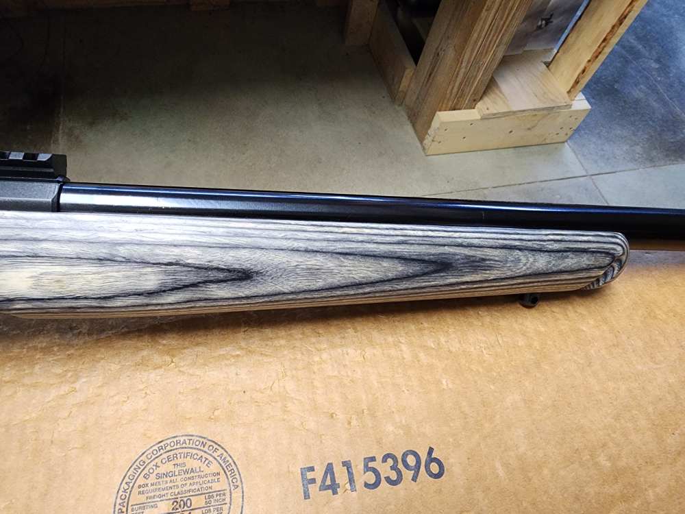 PICS NEW RUGER AMERICAN RIMFIRE RIFLE .17 HMR 18" BULL THREADED LAMINATE 17-img-11
