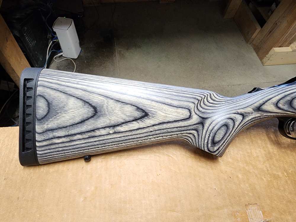 PICS NEW RUGER AMERICAN RIMFIRE RIFLE .17 HMR 18" BULL THREADED LAMINATE 17-img-4