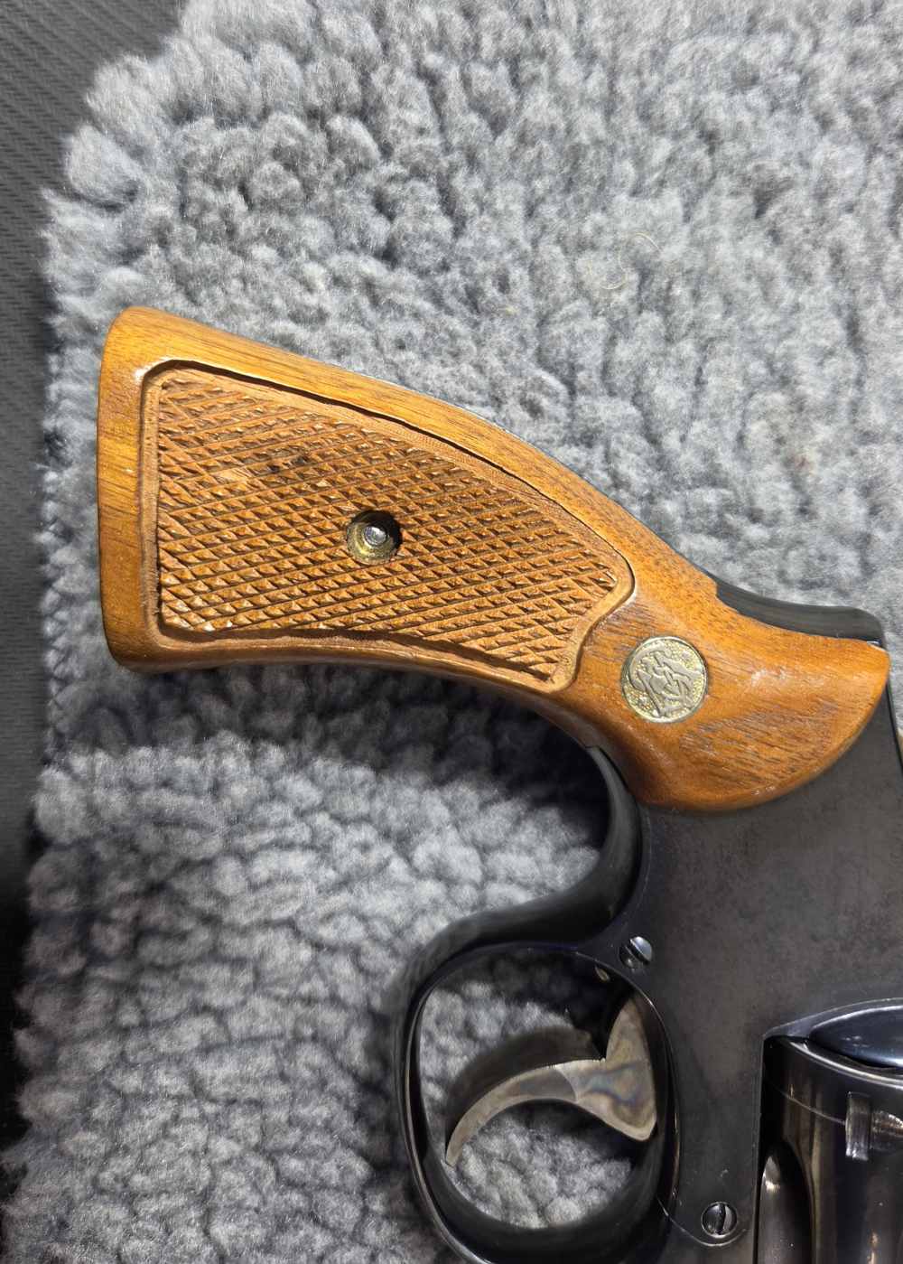 Smith&Wesson  Model 18-4 , 22LR 4" Barrel. TT, TH 1982-img-1