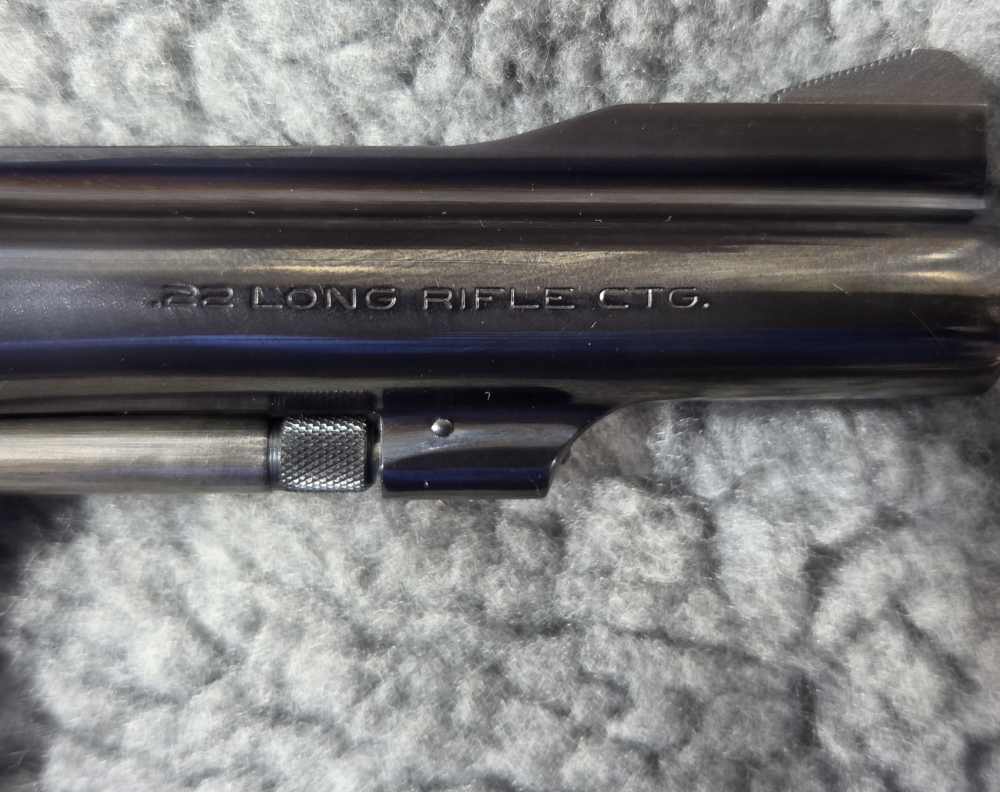 Smith&Wesson  Model 18-4 , 22LR 4" Barrel. TT, TH 1982-img-3