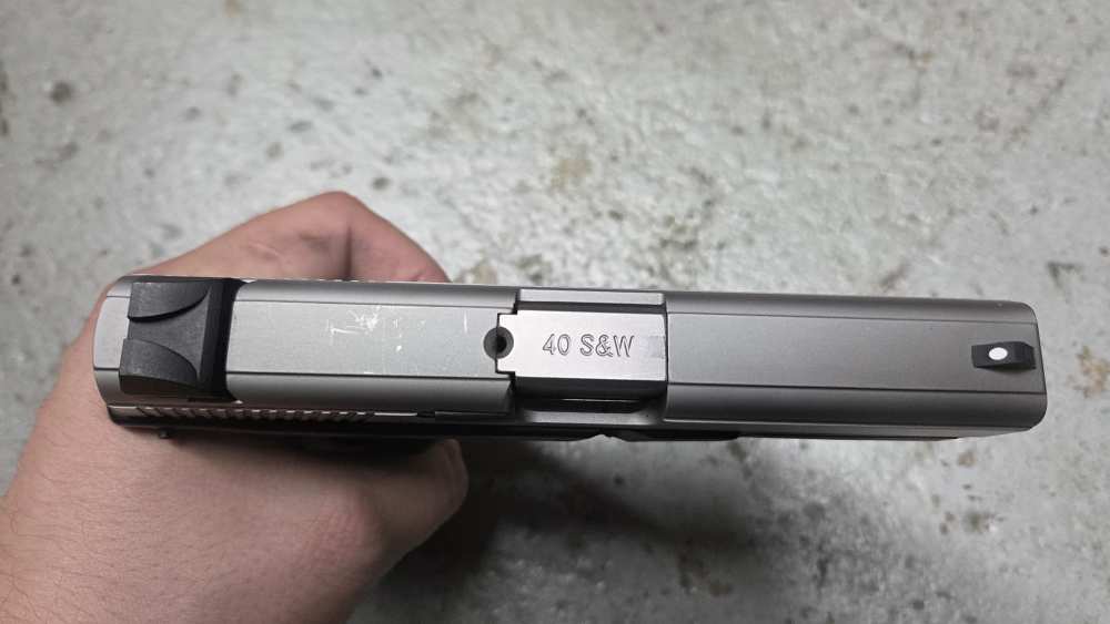 Smith & Wesson SW40VE 40S&W Pistol (4 Mags) -img-4