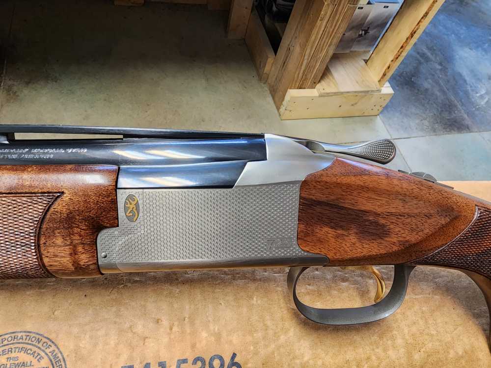 PICS! NEW BROWNING CITORI 725 SPORTING 20 GA 32" PORTED WALNUT 32 SHOTGUN-img-30