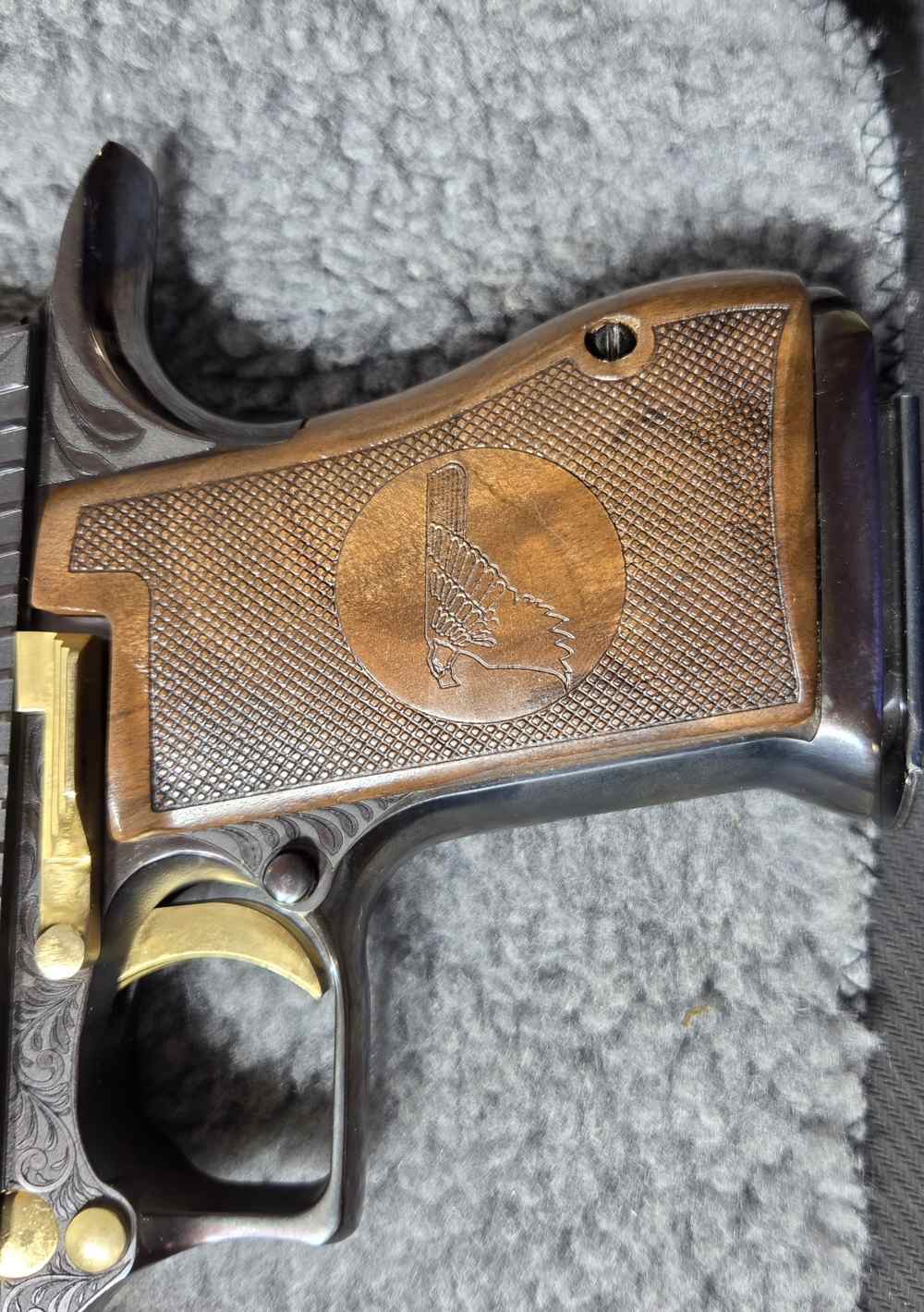 DESERT EAGLE 50AE ENGRAVED HIGH POLISH BLUED & 24K GOLD -img-12