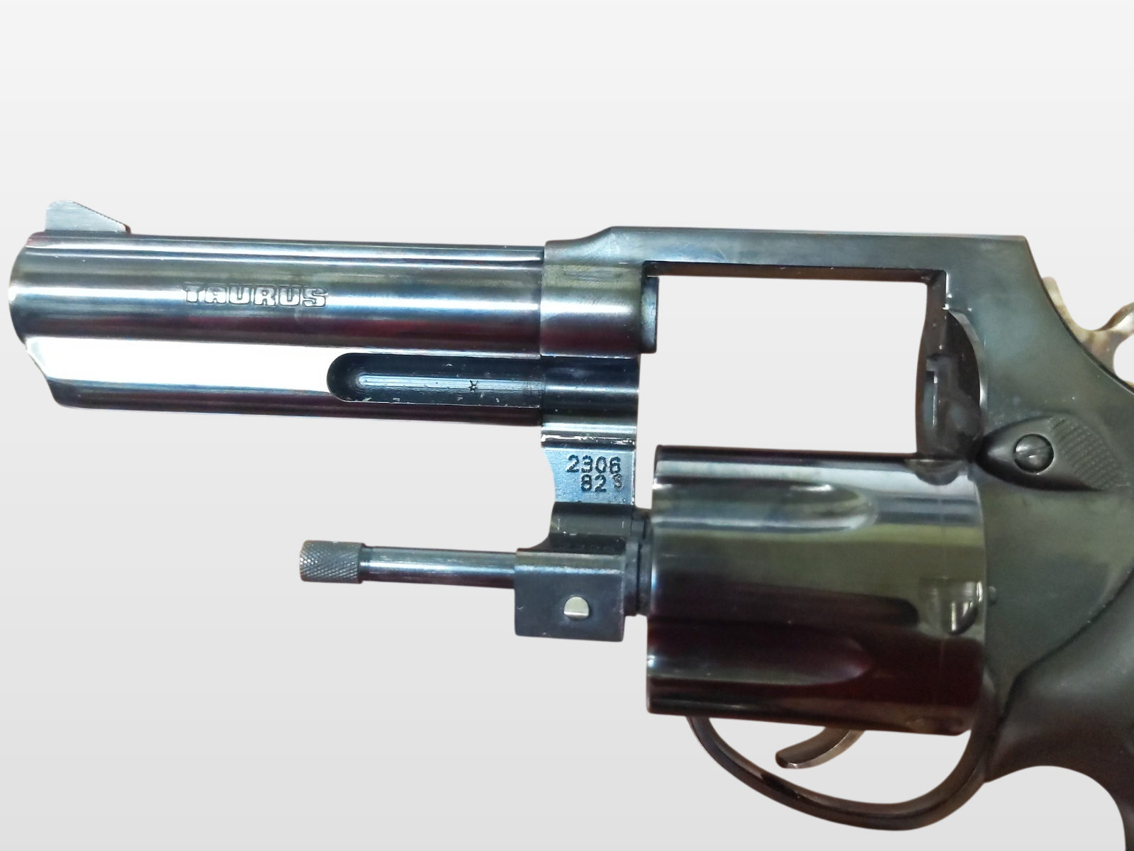 Taurus 82 38 Special Heavy Barrel-img-4