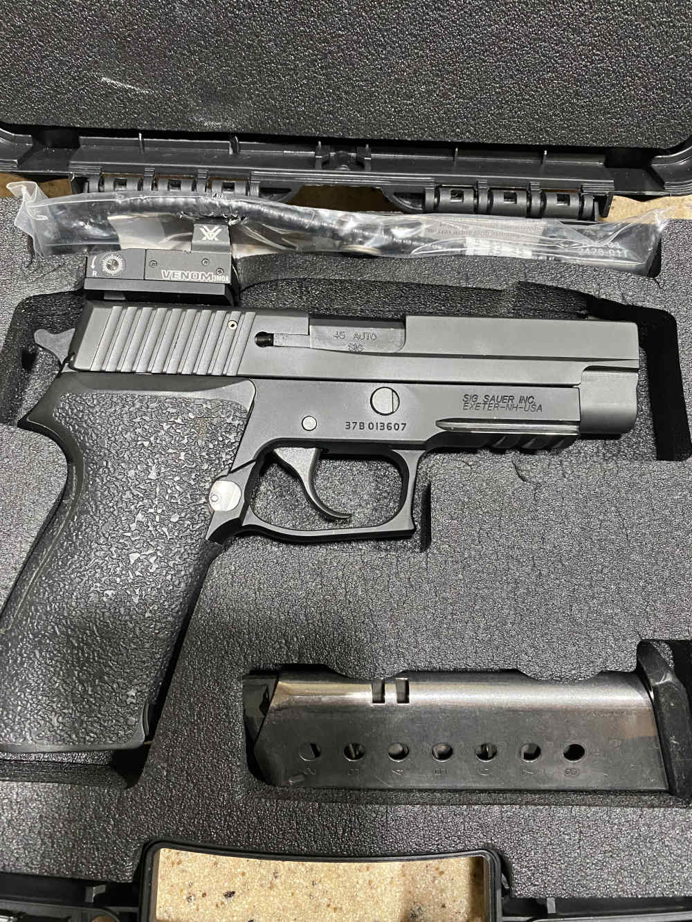 Sig Sauer P220 with Vortex Venom .45 ACP-img-0