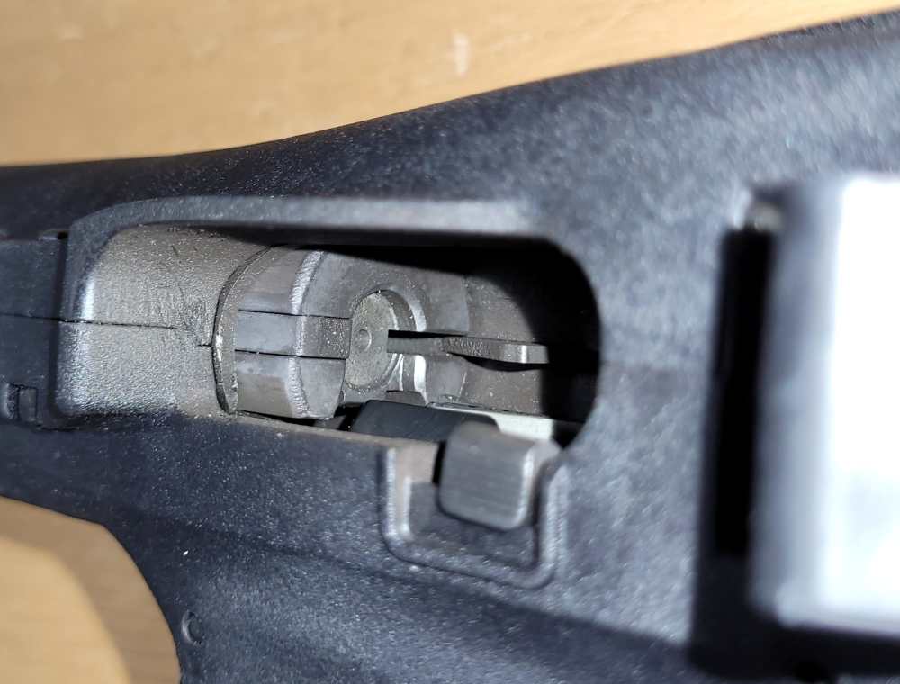 Smith & Wesson FPC 9mm Luger 16" -img-9
