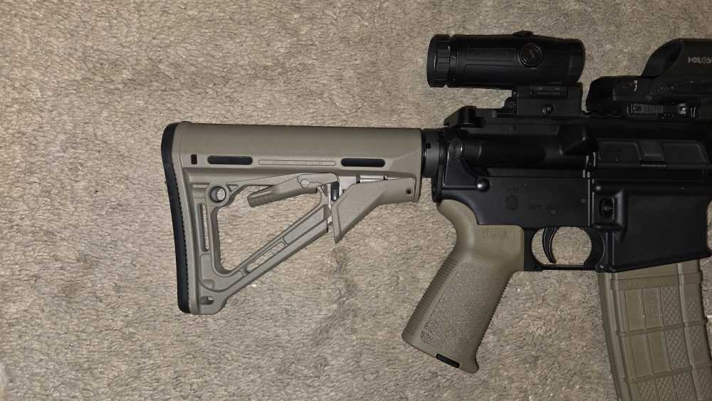 DEL-TON DTI-15 AR-15 w/ red dot & magnifier-img-4