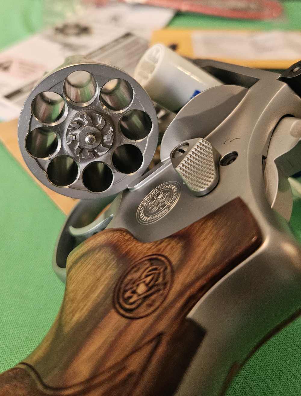 Smith and Wesson 627 PERFORMANCE CENTER®-img-4