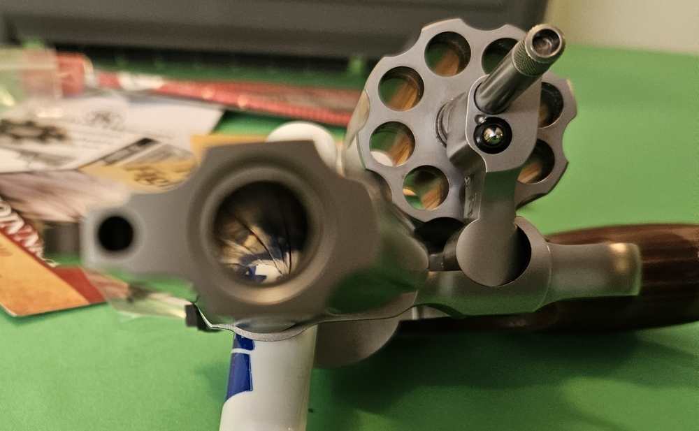 Smith and Wesson 627 PERFORMANCE CENTER®-img-6
