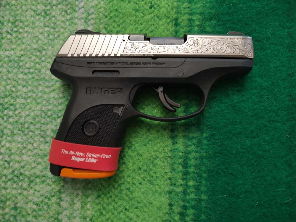 RUGER LC9s WITH NICKEL PLATED SLIDE AND FACTORY SCROLLING-img-5