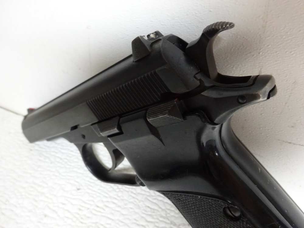 CZ Model CZ 82  SA/DA Pistol SHE89X – 9x18mm Makarov  -img-12