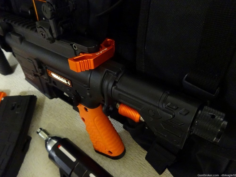 BYRNA Mission 4 Kit NON LETHAL M4 Carbine   KIT  AWESOME !  -img-7
