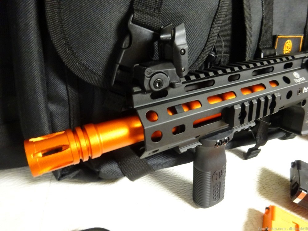 BYRNA Mission 4 Kit NON LETHAL M4 Carbine   KIT  AWESOME !  -img-11