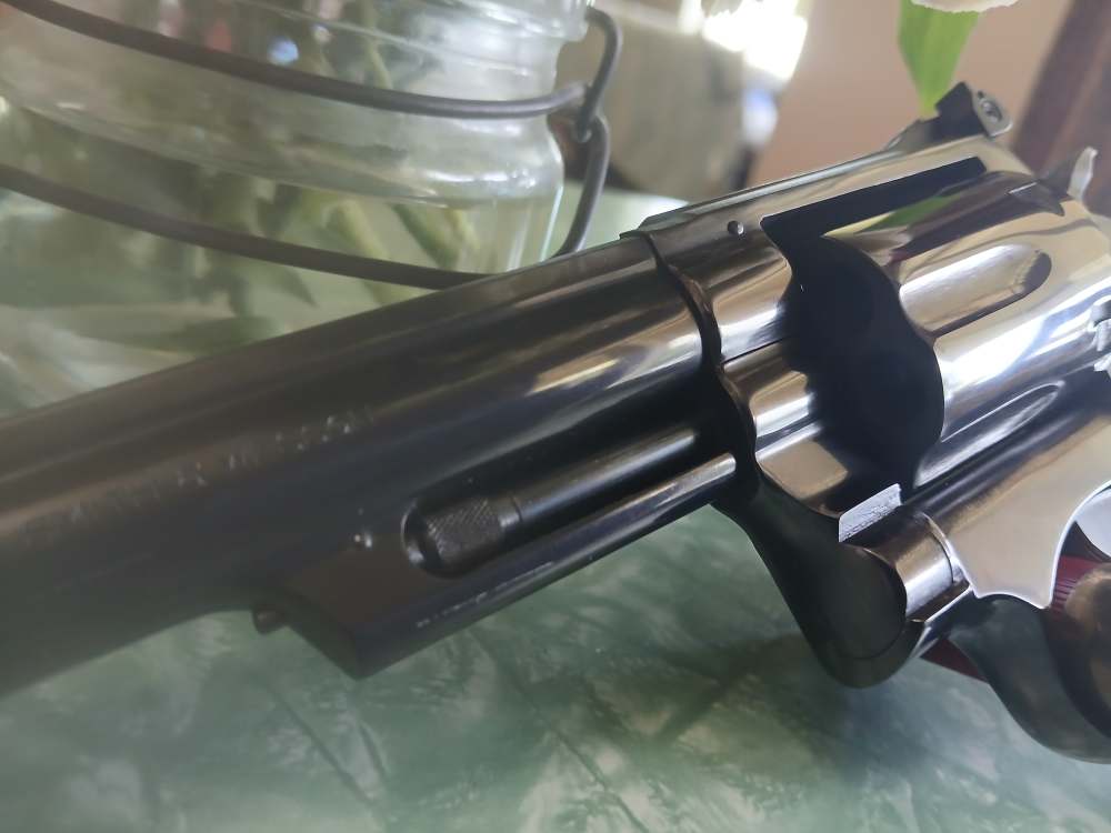 Mint smith and wesson 19 -3 beautiful penny auc no reserve -img-1