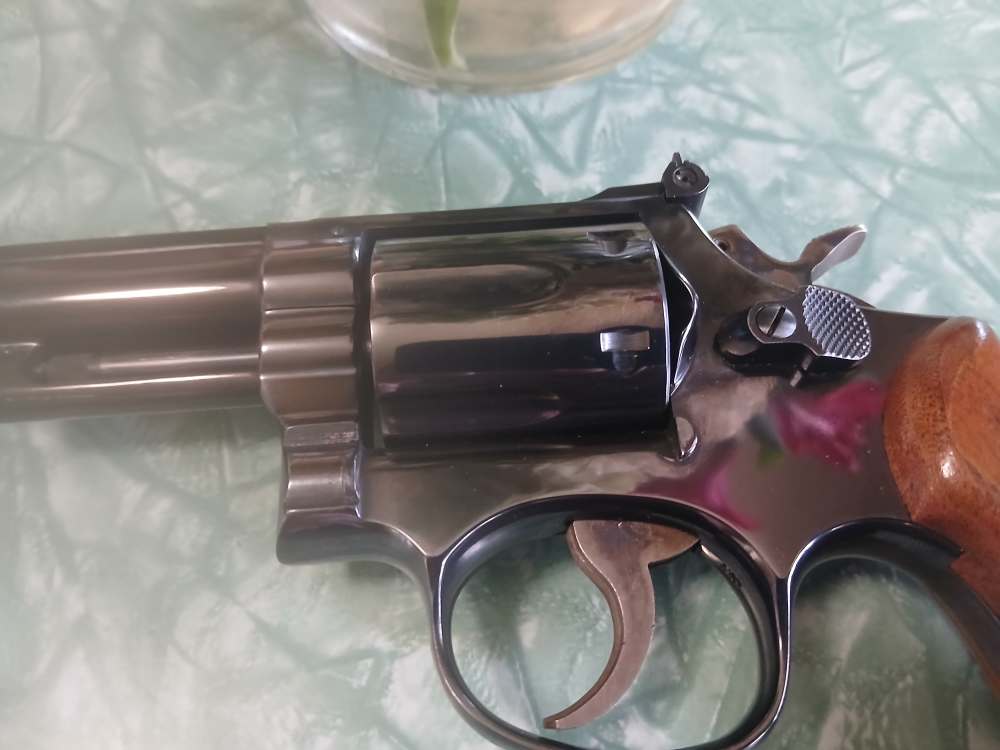 Mint smith and wesson 19 -3 beautiful penny auc no reserve -img-23