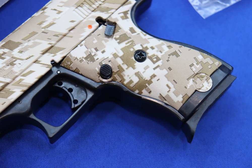 HI-POINT Model C9 Pistol 9MM Compact 3.5" Ghost Ring DESERT DIGITAL CAMO SA-img-4