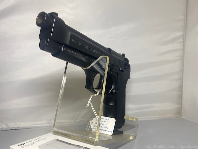 Chiappa Firearms M9 .40 caliber Pistol in box with 2 mags!-img-4