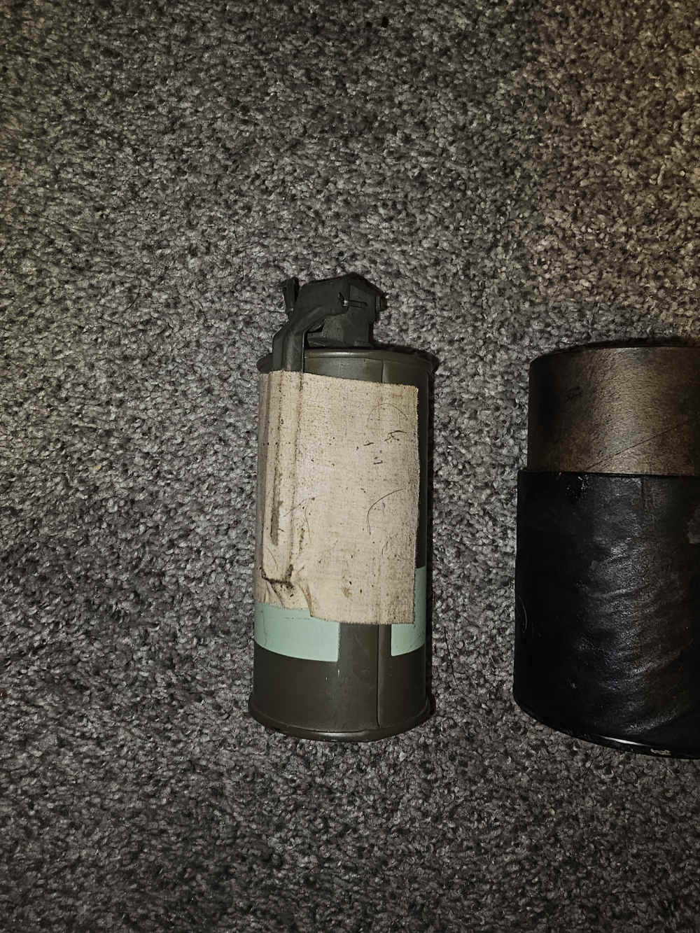 Live M18 Red Smoke Hand Grenade -img-1