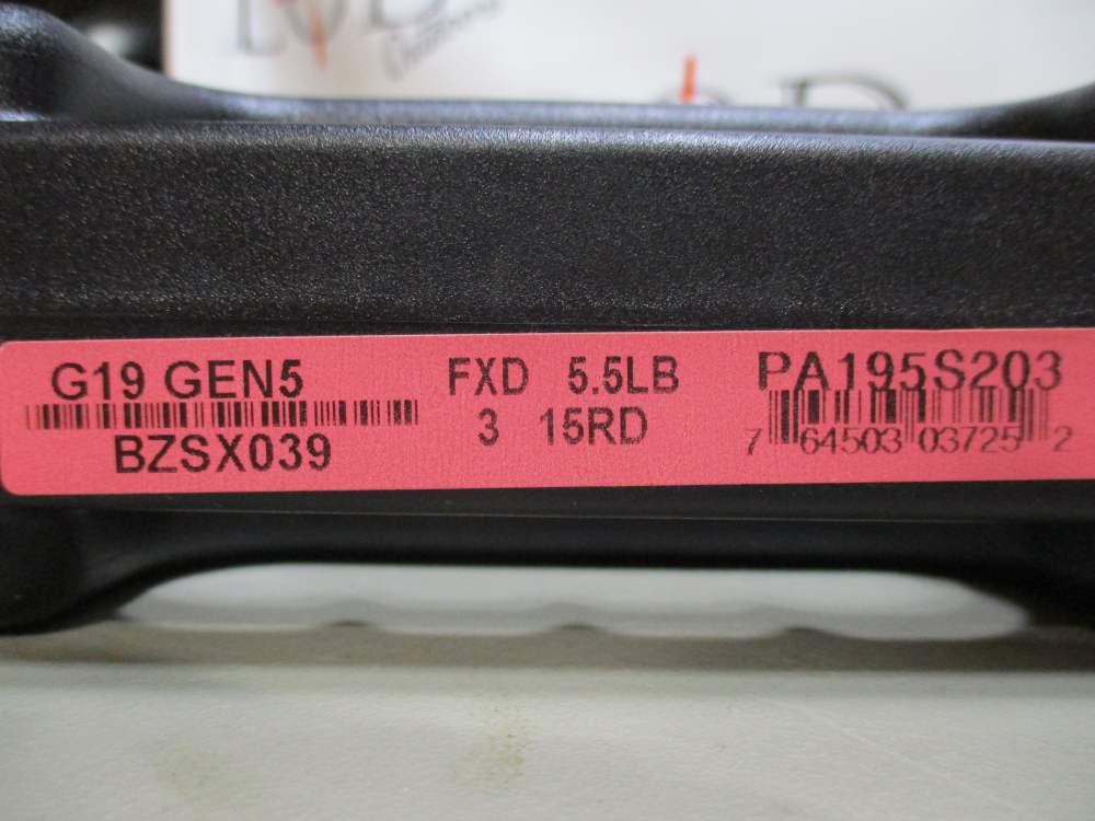Glock 19 Gen 5 NIB-img-4