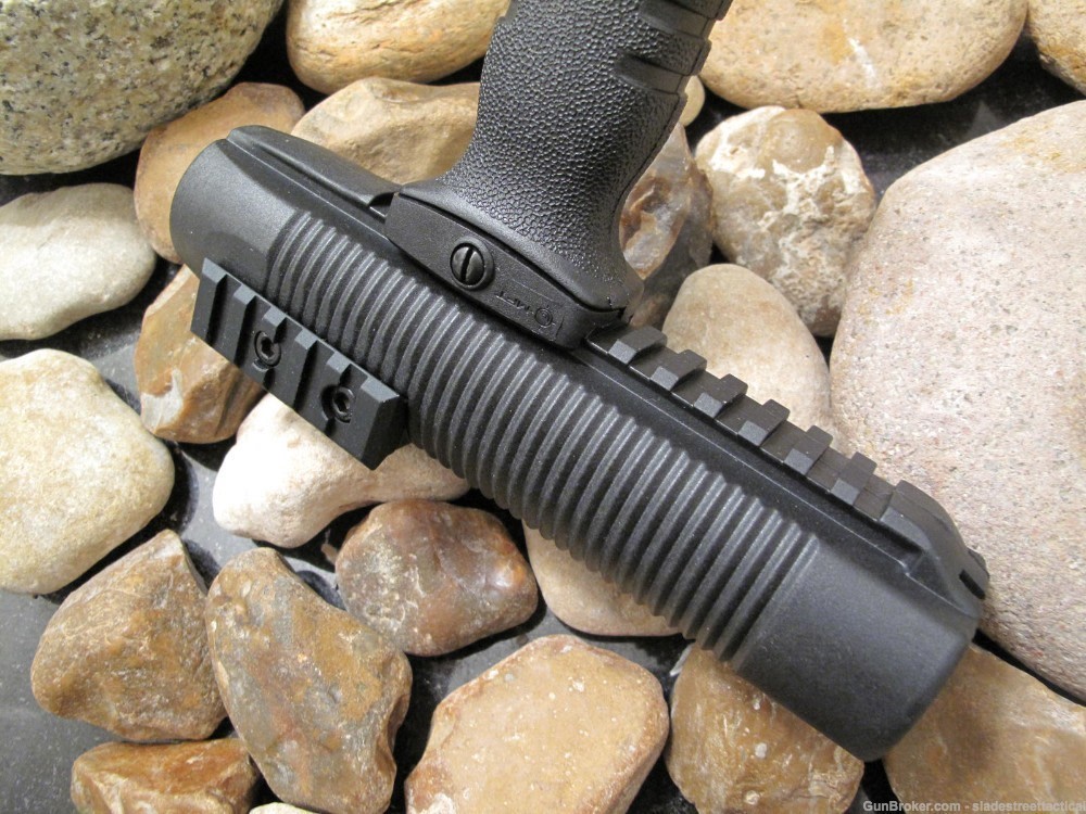 MFT Tactical + Mossberg 500 590 Shotgun Forend 7 3/4" Tube VERTICAL GRIP-img-5