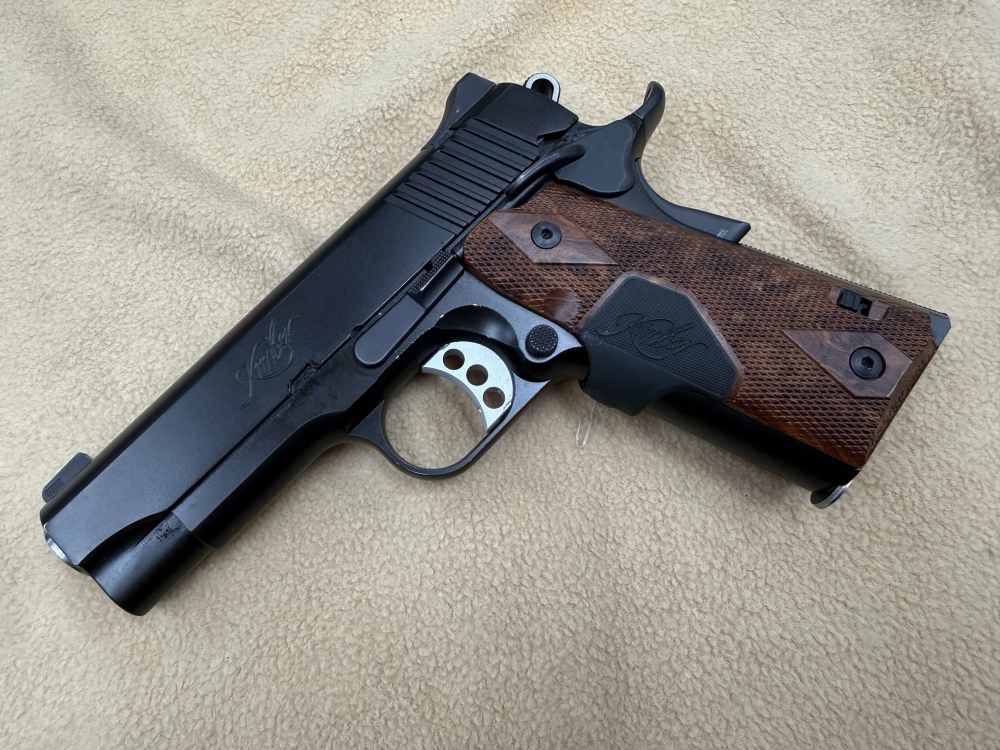 Kimber Pro Carry II Crimson Trace .45 3200251 Very Clean-img-2