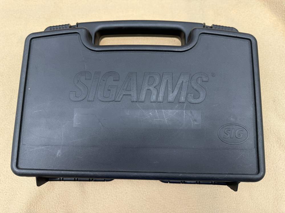 Sig Sauer P239 .40SW 239M-40 GREAT Condition 5 Mags Box-img-1