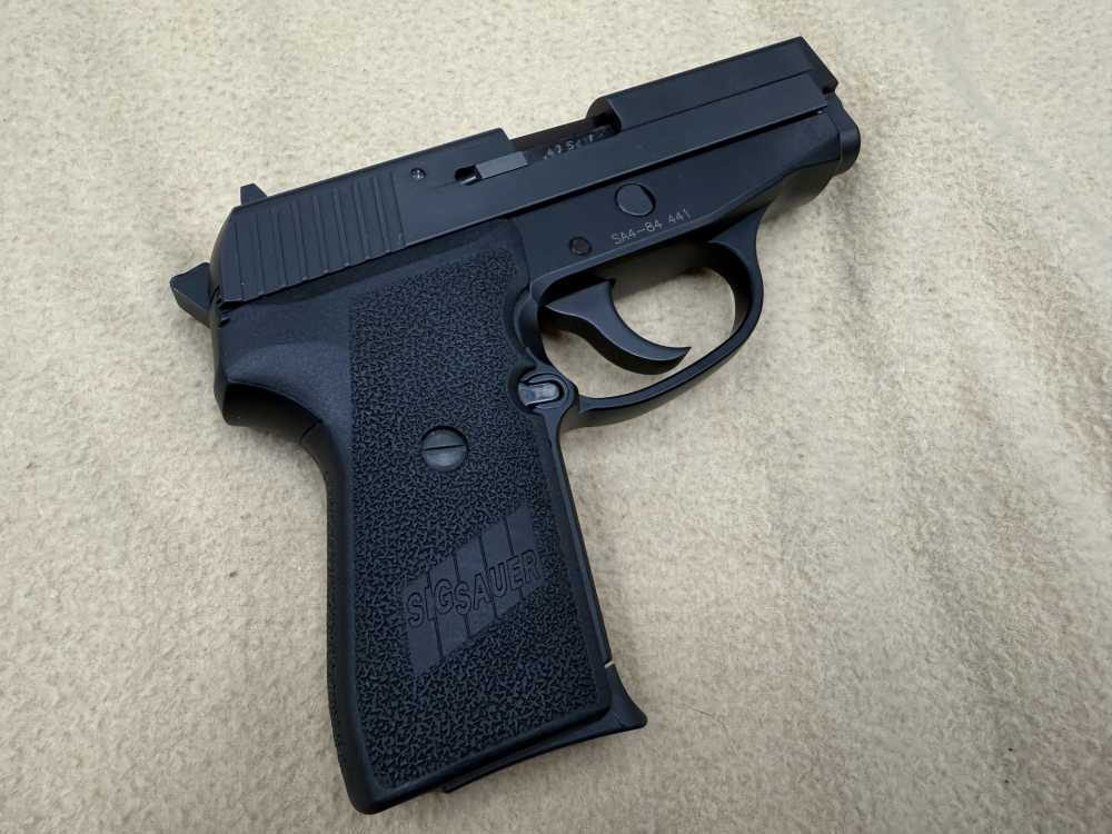 Sig Sauer P239 .40SW 239M-40 GREAT Condition 5 Mags Box-img-9