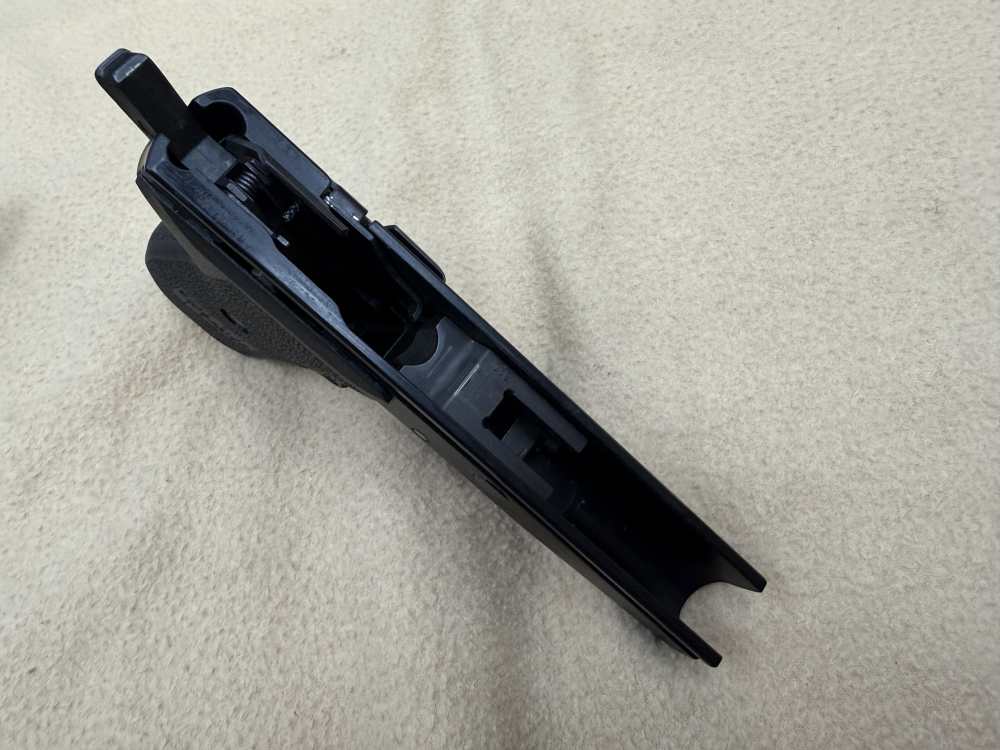 Sig Sauer P239 .40SW 239M-40 GREAT Condition 5 Mags Box-img-15